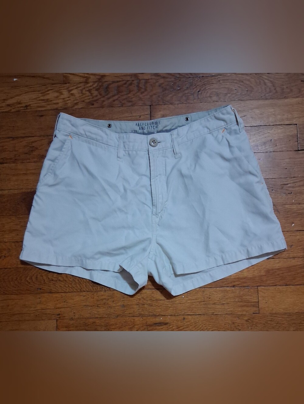 Women's Abercrombie & Fitch Khaki Cargo-Style Shorts